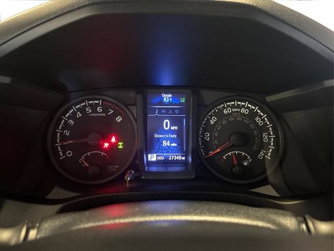 Used 2020 Toyota Tacoma SR AWD/4WD image 28