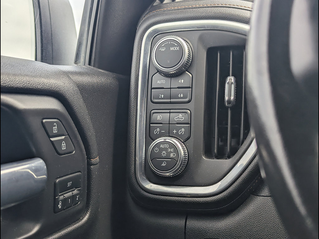 Used 2021 GMC Sierra 1500 AT4 w/ AT4 Premium Package AWD/4WD image 29