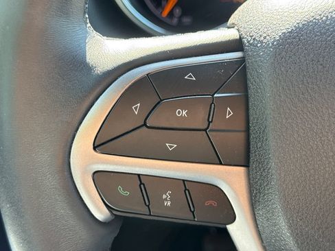 Used 2018 Jeep Grand Cherokee Limited RWD image 29