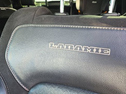 Used 2020 RAM 1500 Laramie w/ Sport Appearance Package AWD/4WD image 21
