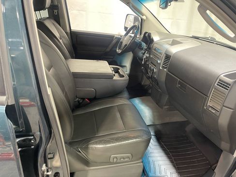 Used 2006 Nissan Titan LE w/ (R02) LE Off-Road Pkg image 38