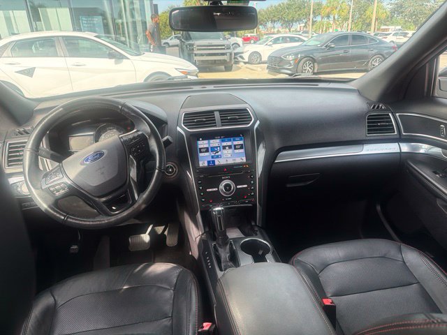 Used 2018 Ford Explorer Sport AWD/4WD image 4