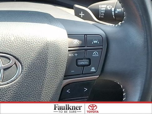 Certified 2025 Toyota Camry SE FWD image 21