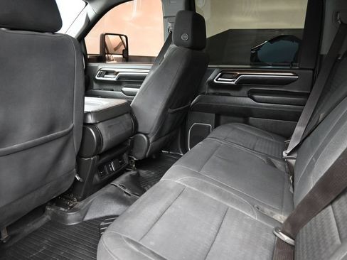 Used 2024 Chevrolet Silverado 2500 LT AWD/4WD image 16