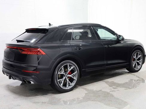 Used 2023 Audi SQ8 Prestige image 9