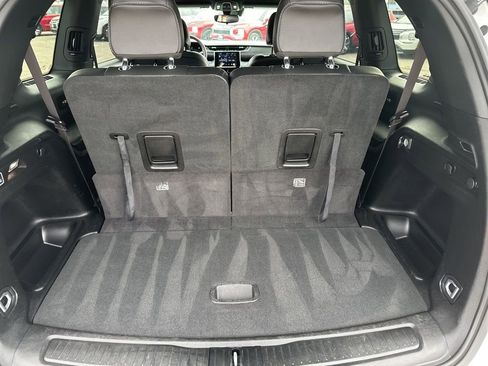 Used 2023 Jeep Grand Cherokee L Laredo image 18