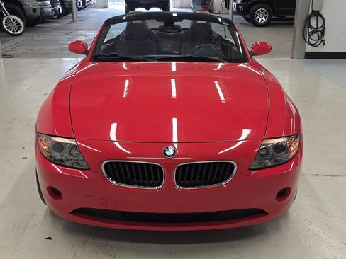 Used 2004 BMW Z4 2.5i RWD image 2