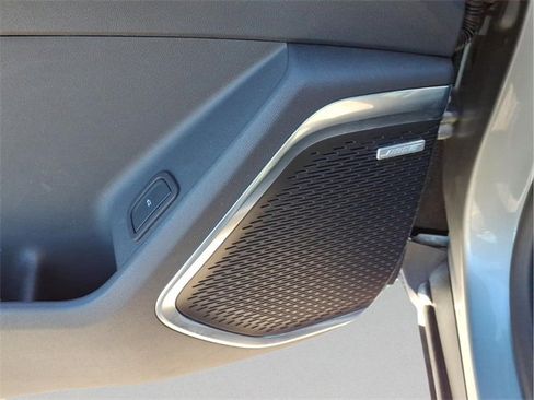 Used 2025 GMC Acadia Elevation image 20