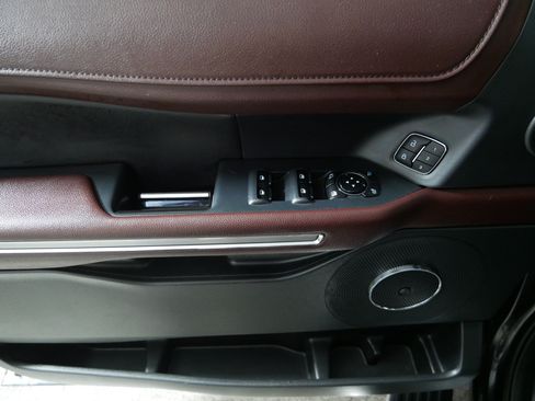 Used 2023 Ford Expedition Max Limited AWD/4WD image 19