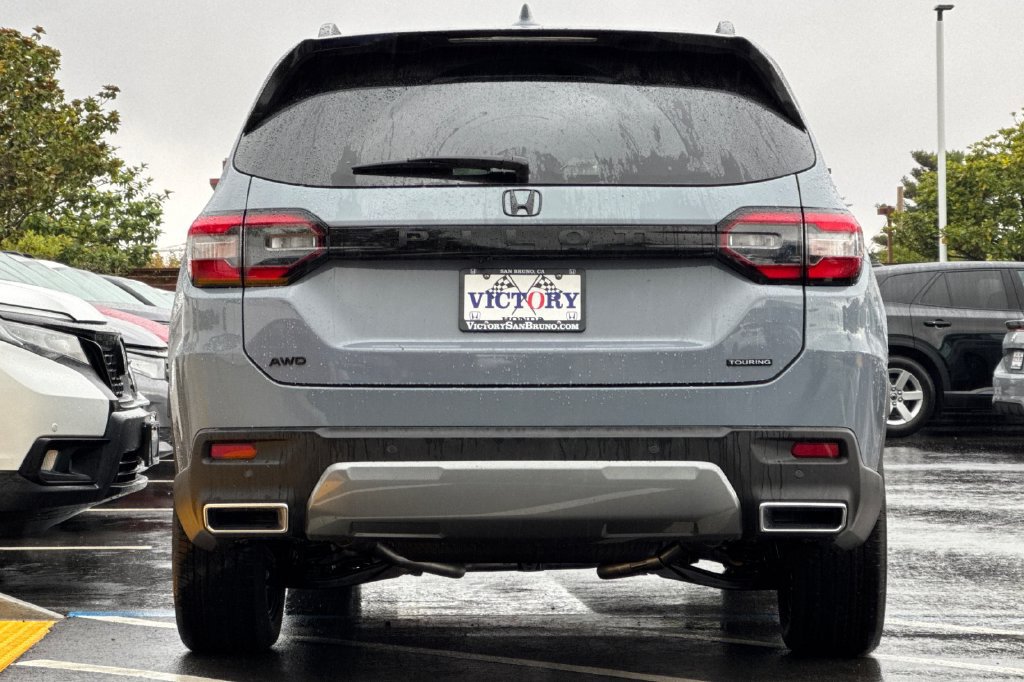 New 2026 Honda Pilot Touring image 5