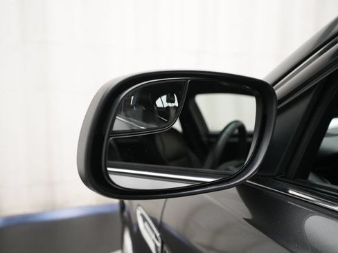 Used 2018 Ford Taurus SEL FWD image 26