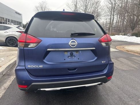 Used 2020 Nissan Rogue SV image 6
