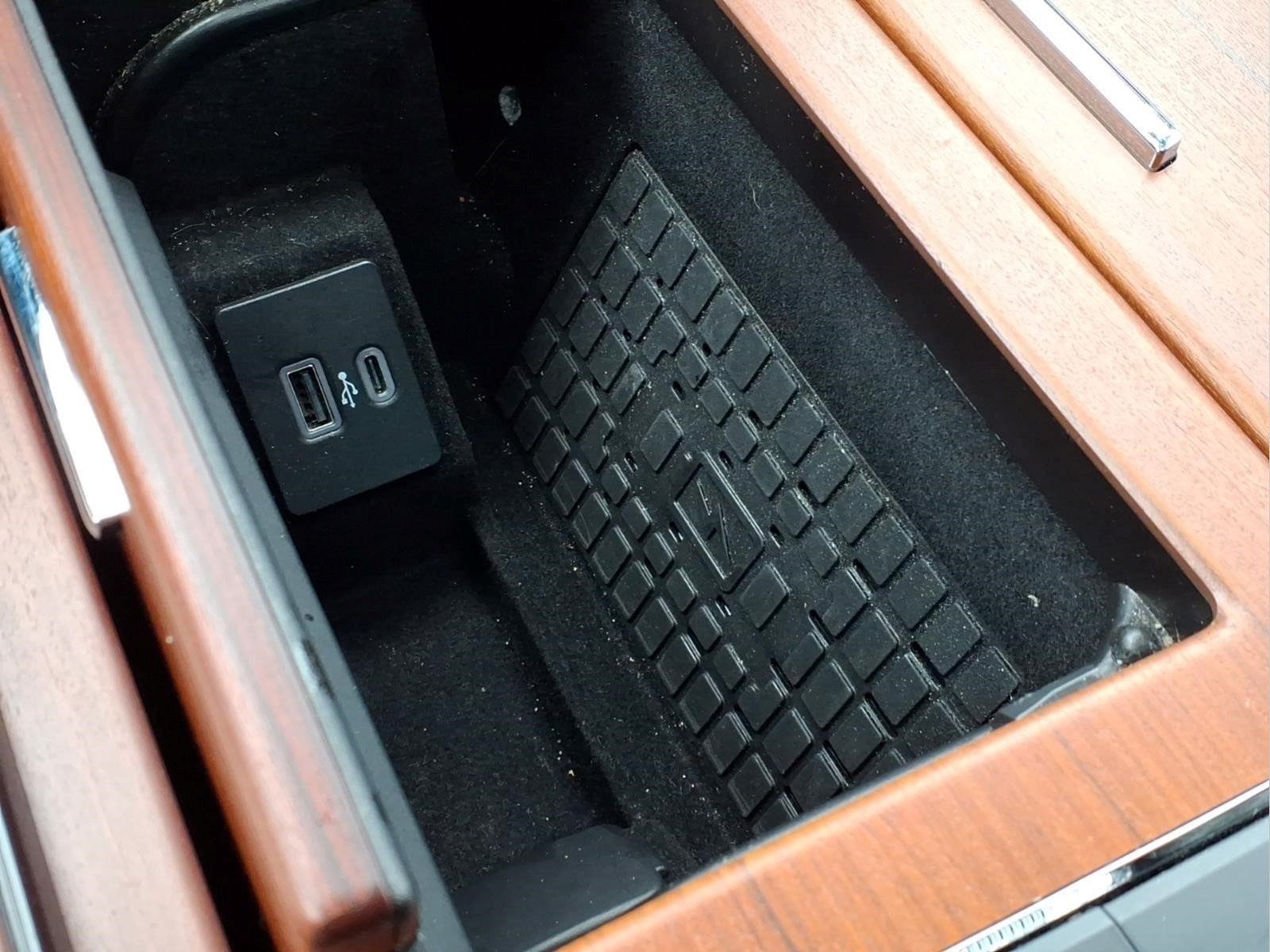Used 2022 Lincoln Navigator 4WD image 28