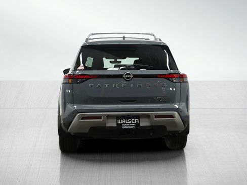 Used 2024 Nissan Pathfinder Platinum w/ Cargo Package image 8