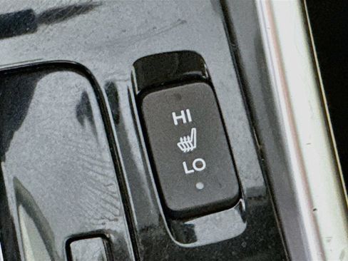 Used 2017 Honda Accord EX-L image 24