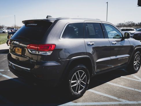 Used 2018 Jeep Grand Cherokee Limited image 35