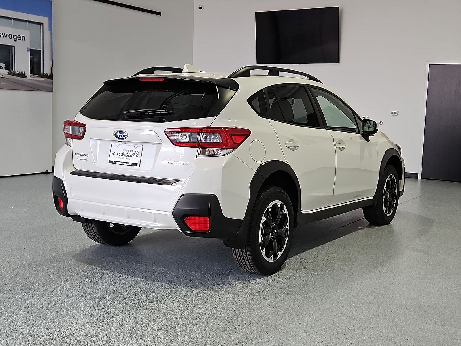 Used 2022 Subaru Crosstrek 2.0i Premium w/ Popular Package #4A AWD/4WD image 8