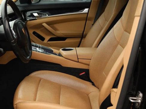 Used 2013 Porsche Panamera 4 Platinum Edition image 16