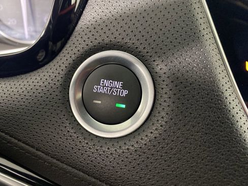 Used 2025 Cadillac XT5 Premium Luxury image 19