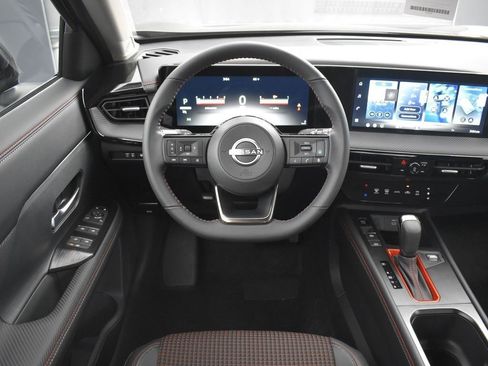 New 2026 Nissan Kicks SR w/ Illumination Package image 13