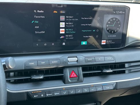 Used 2025 Kia K4 LXS image 12