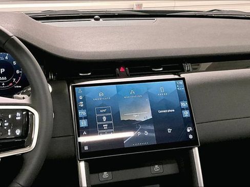 Certified 2025 Land Rover Discovery Sport S image 5