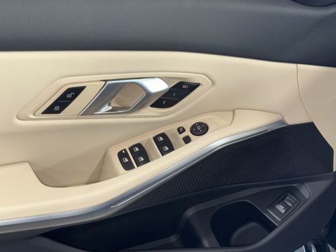 Certified 2025 BMW 330i Sedan w/ Convenience Package image 17