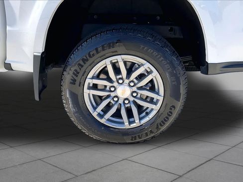 Used 2026 Chevrolet Colorado LT RWD image 10