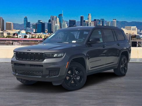 New 2025 Jeep Grand Cherokee L Altitude image 2