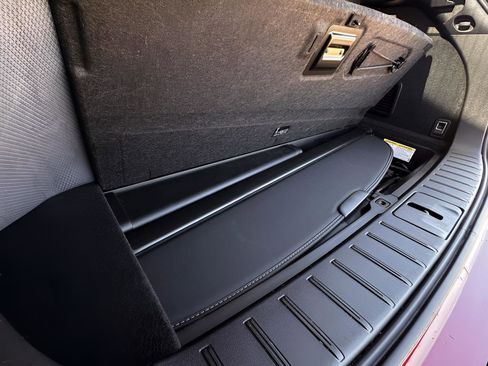 Used 2022 Lexus RX 350L Premium w/ Premium Package image 34