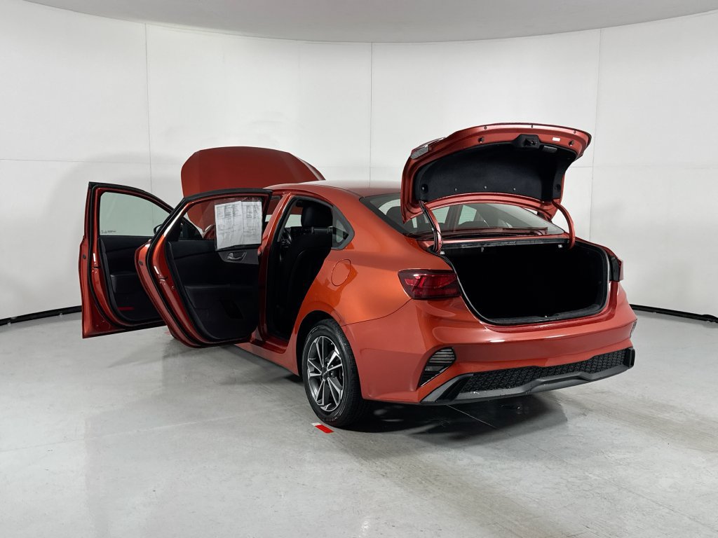 Used 2022 Kia Forte LXS FWD image 20