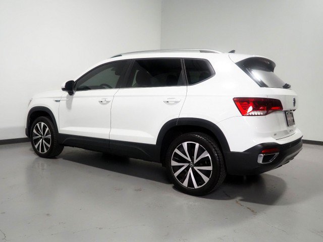 Used 2024 Volkswagen Taos SE FWD image 7