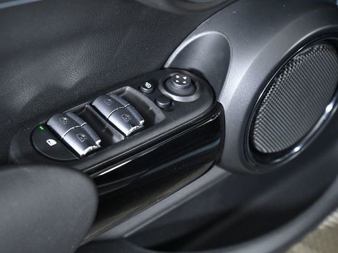 Certified 2023 MINI Cooper 4-Door Hardtop image 17