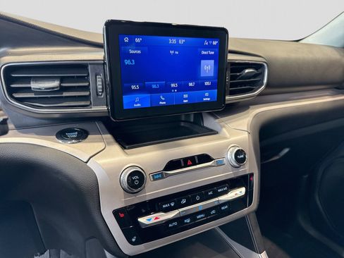 Certified 2023 Ford Explorer XLT w/ Equipment Group 202A AWD/4WD image 30