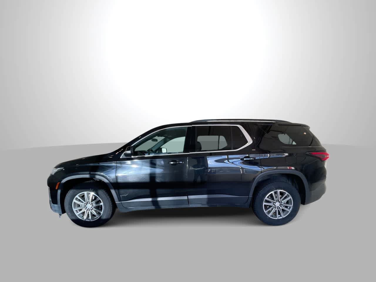Used 2023 Chevrolet Traverse LT AWD/4WD image 5