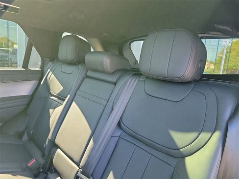 Certified 2025 Land Rover Range Rover Sport SE image 15