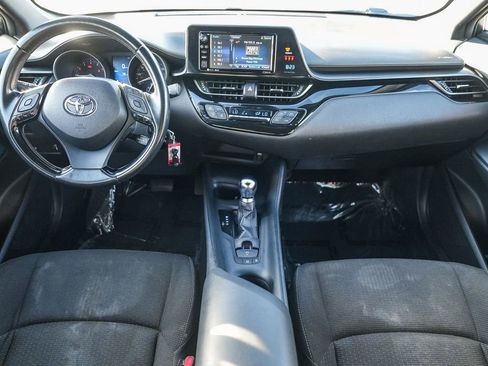 Used 2018 Toyota C-HR XLE image 13