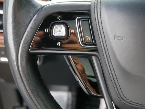 Used 2022 Lincoln Aviator Reserve w/ Equipment Group 201A image 28