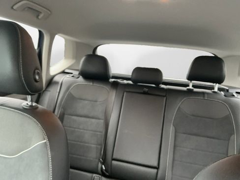 Certified 2023 Volkswagen Taos SE w/ Black Wheel Package image 14