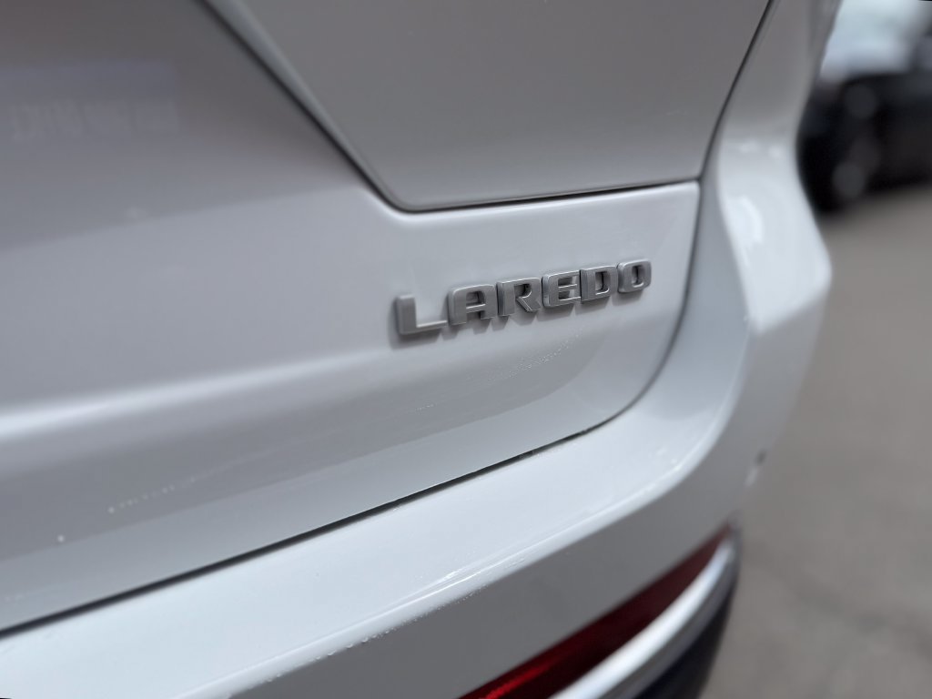 New 2026 Jeep Grand Cherokee Laredo X AWD/4WD image 29