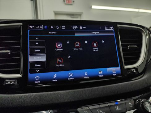 Used 2024 Chrysler Pacifica Touring-L FWD image 56