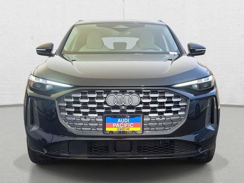 New 2025 Audi Q5 Prestige image 2