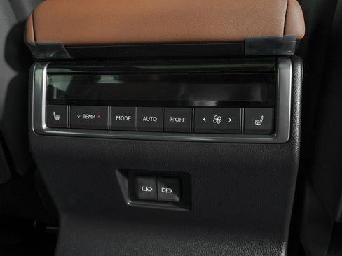 Used 2025 Lexus GX 550 550 Luxury+ image 12