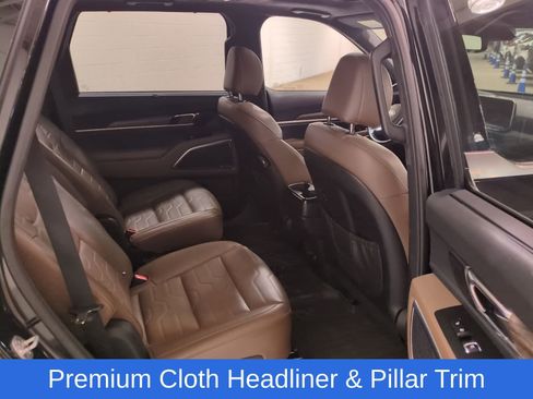 Used 2021 Kia Telluride SX w/ SX Prestige Package image 11