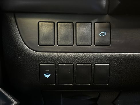 Used 2016 Toyota Highlander XLE FWD image 26