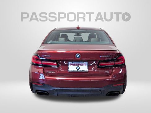 Used 2021 BMW M550i xDrive w/ Dynamic Handling Package image 5