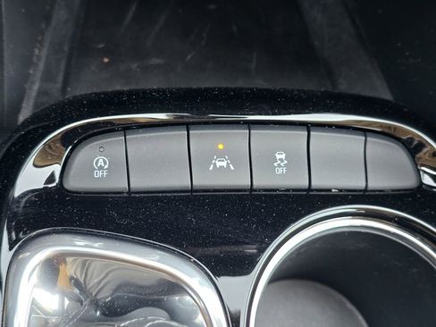Used 2023 Buick Encore GX Select FWD image 22