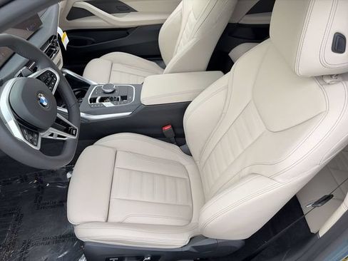 Used 2026 BMW 430i Coupe w/ M Sport Package RWD image 16