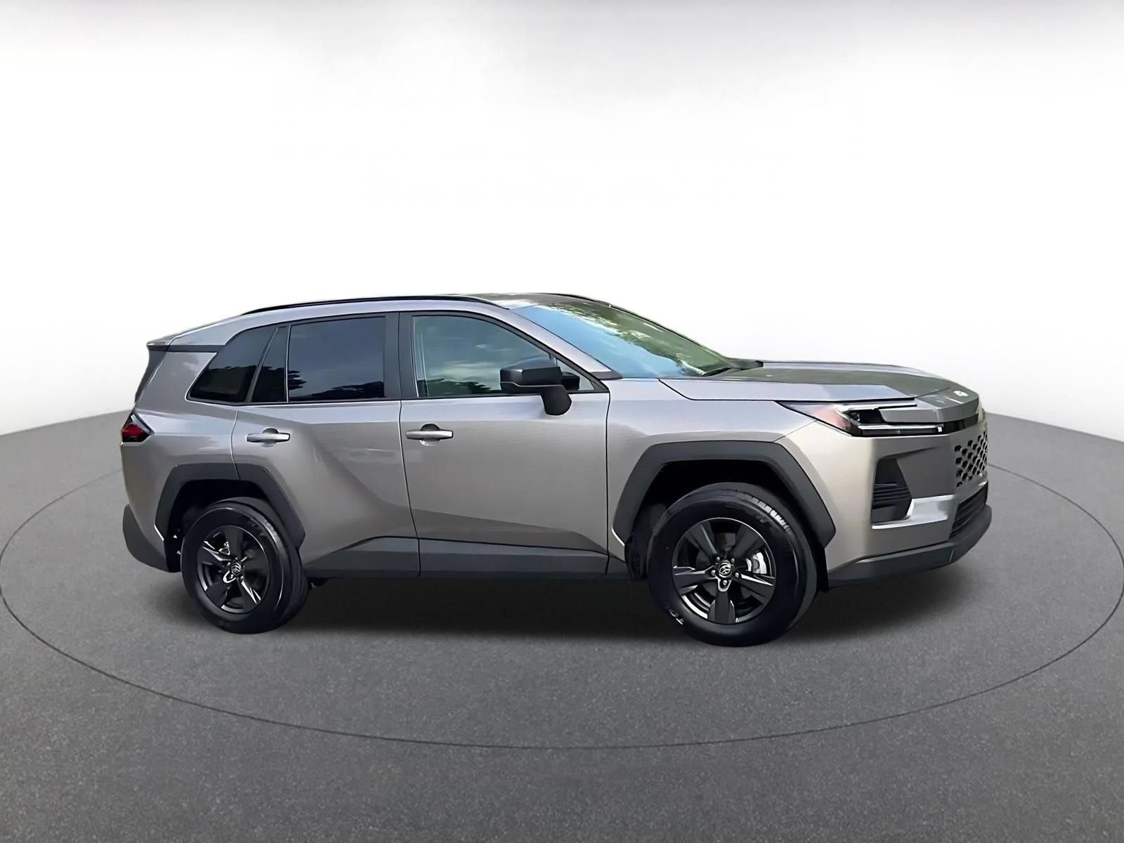 Used 2026 Toyota RAV4 LE AWD/4WD image 2