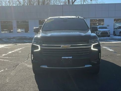 Used 2023 Chevrolet Tahoe LT w/ Luxury Package image 2